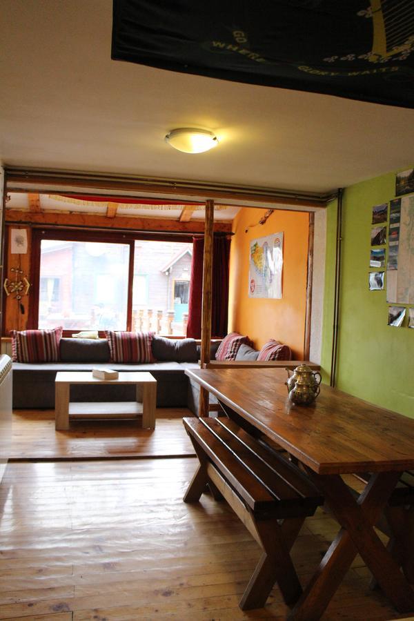 Hostel Hikers Den Žabljak Esterno foto
